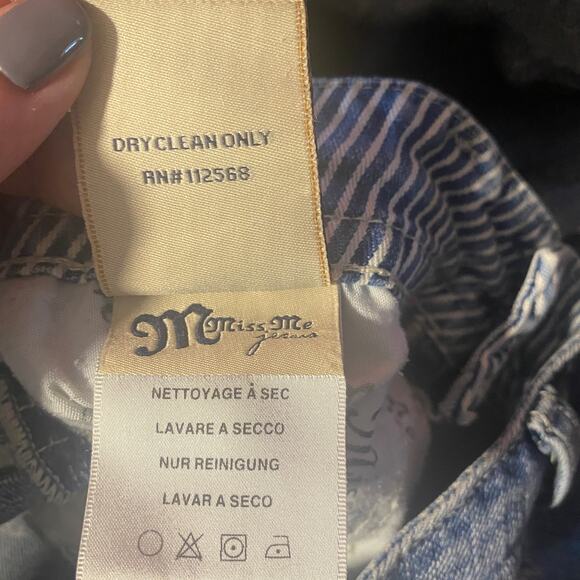 Miss Me Blue Seville Fringe Bermuda Stripe Detail Denim Jean Shorts Women Sz 27 - Picture 6 of 16